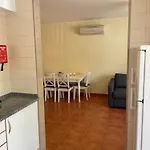 A Casa De *